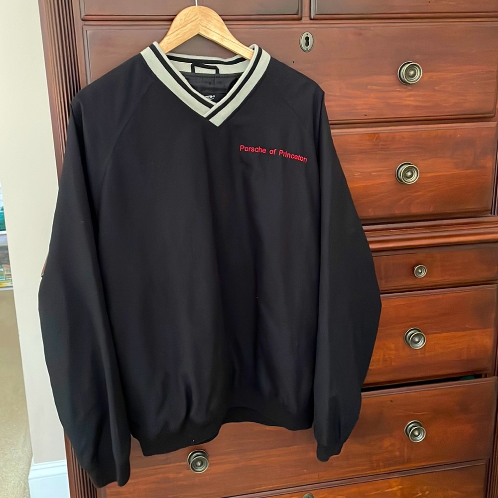 Rain repellent Porsche v neck